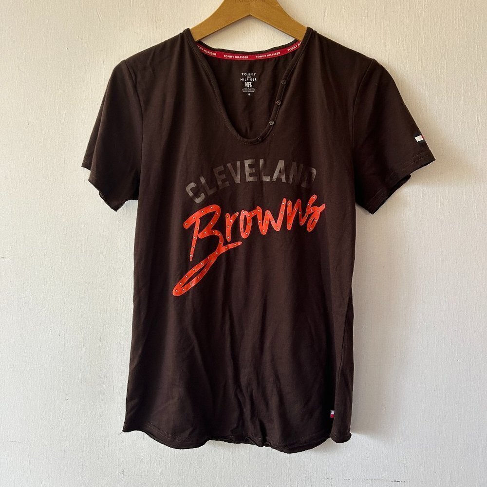 Cleveland Browns Tommy Hilfiger T-shirt Womens‎ Medium NFL Rhinestones V-neck